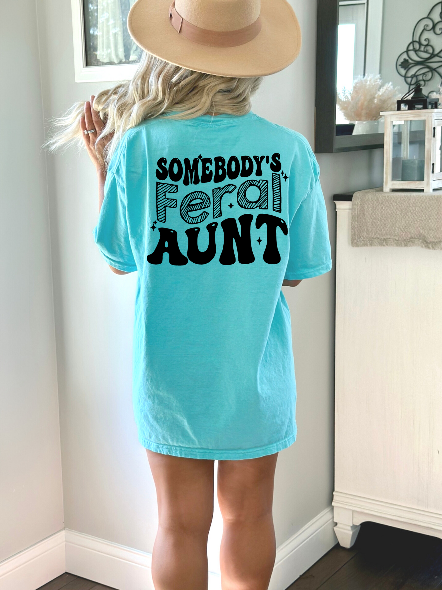 Somebody's feral aunt tee